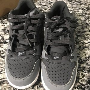 Nike Women’s Prestige IV GS